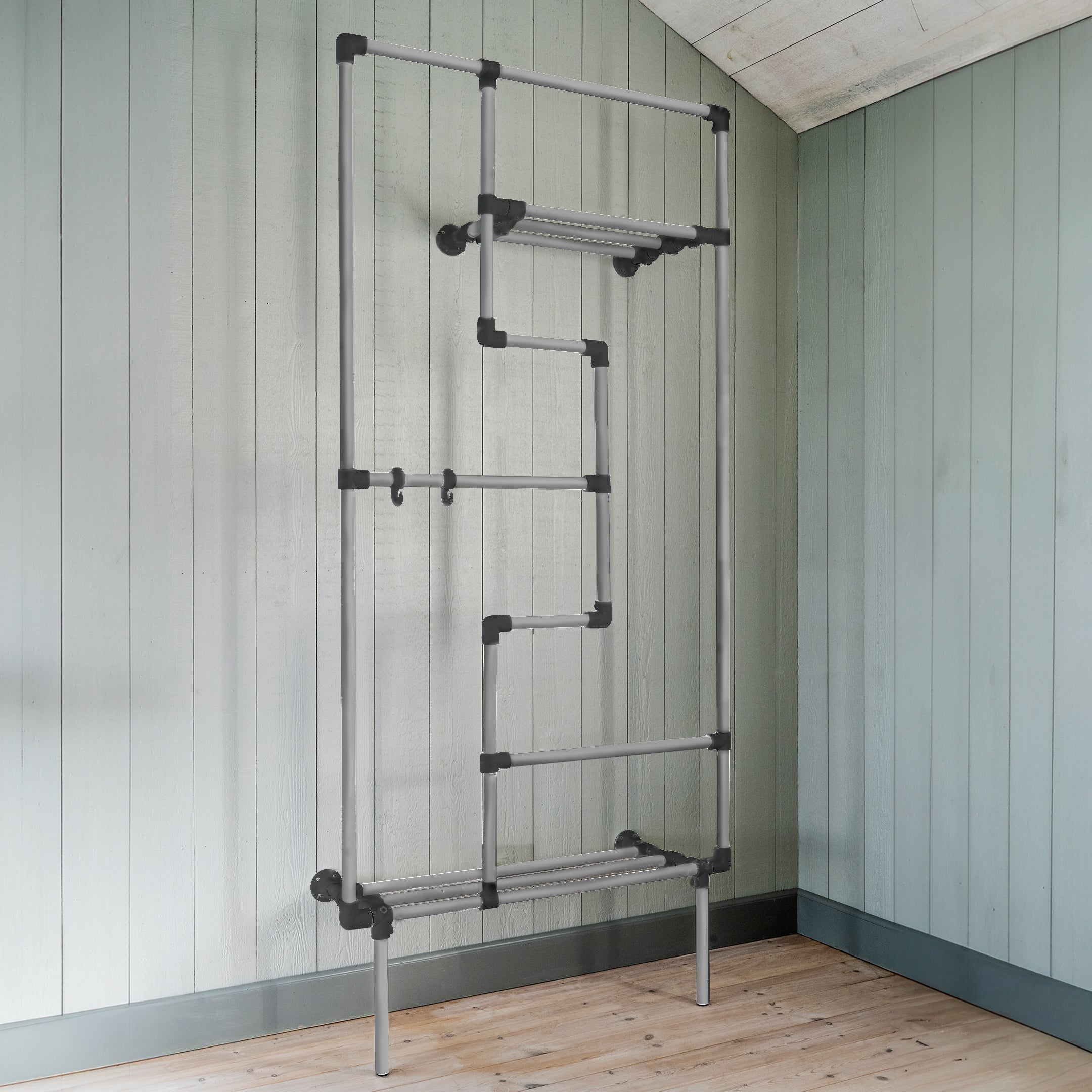 SpaceMaker - Ordning med stil - Aluminium rör/svarta kopplingar